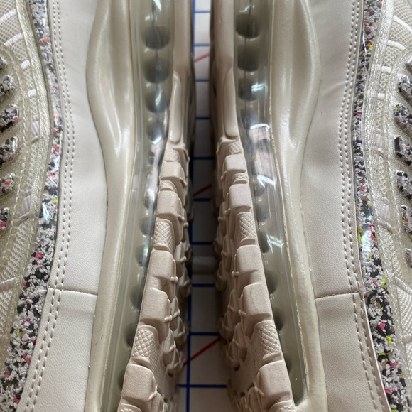 LAST PRICE DROP!! NIKE Wmns Air Max 98 LX 'Recycled Material Sz 9 ♻️🥳 - Picture 9 of 15